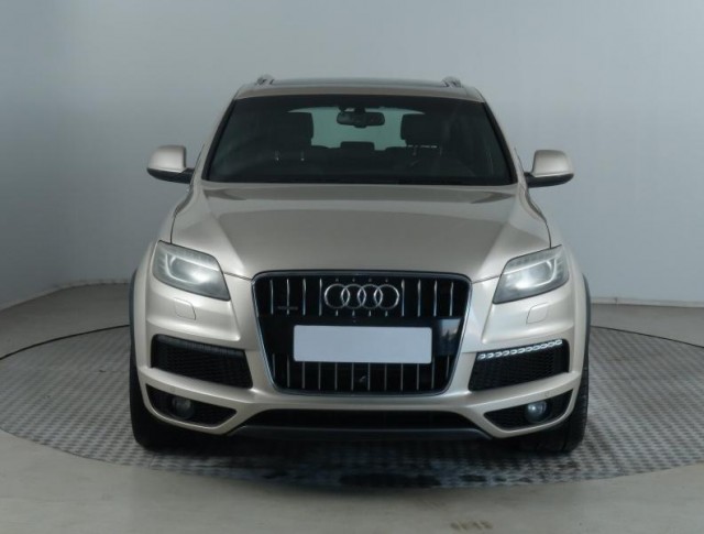 Audi Q7  3.0 TDI S-Line