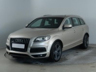 Audi Q7  3.0 TDI S-Line