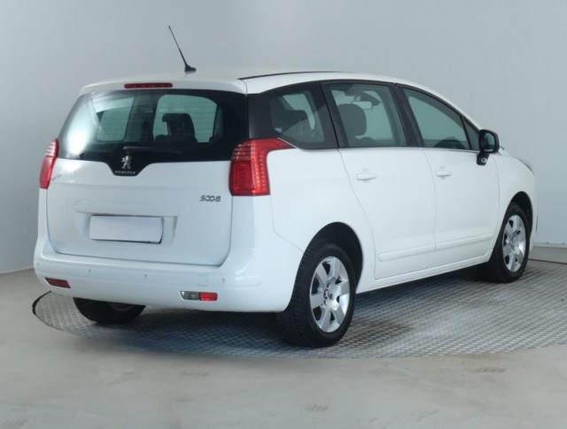 Peugeot 5008  1.6 HDi 