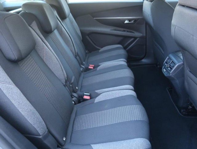 Peugeot 5008  1.5 BlueHDi Active