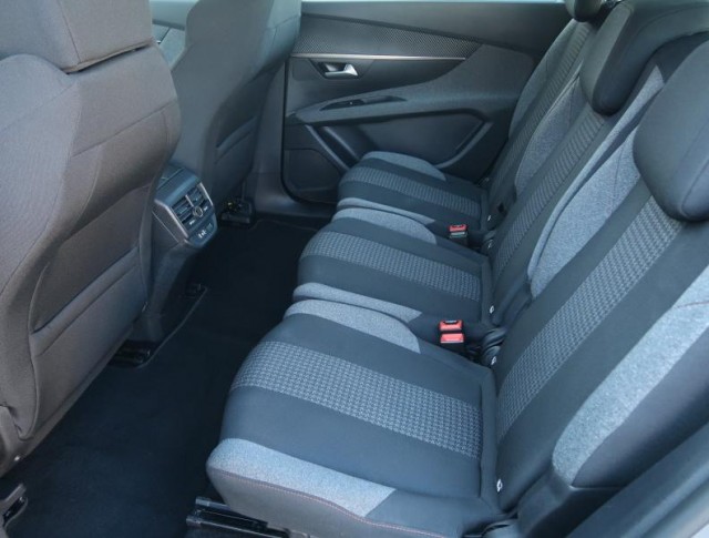 Peugeot 5008  1.5 BlueHDi Active