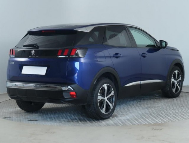 Peugeot 3008  1.2 PureTech Allure