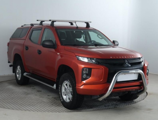 Mitsubishi L200  2.2 DI-D Elegance