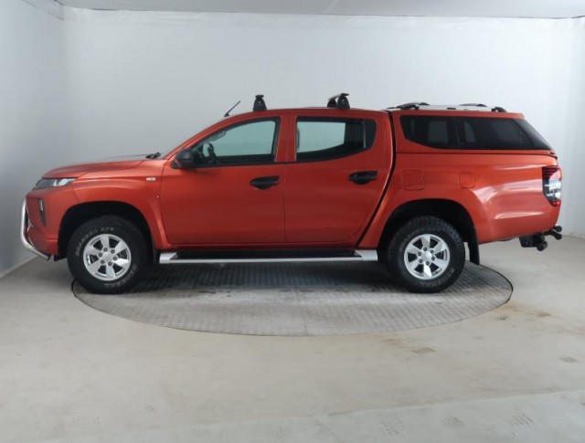 Mitsubishi L200  2.2 DI-D Elegance