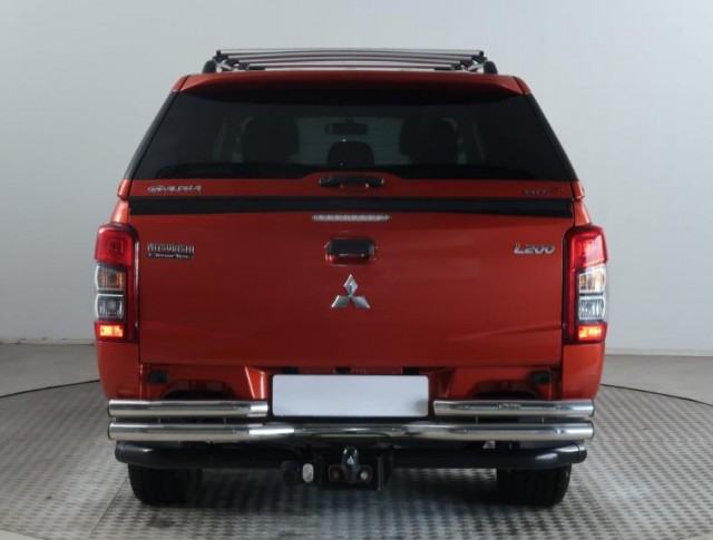 Mitsubishi L200  2.2 DI-D Elegance