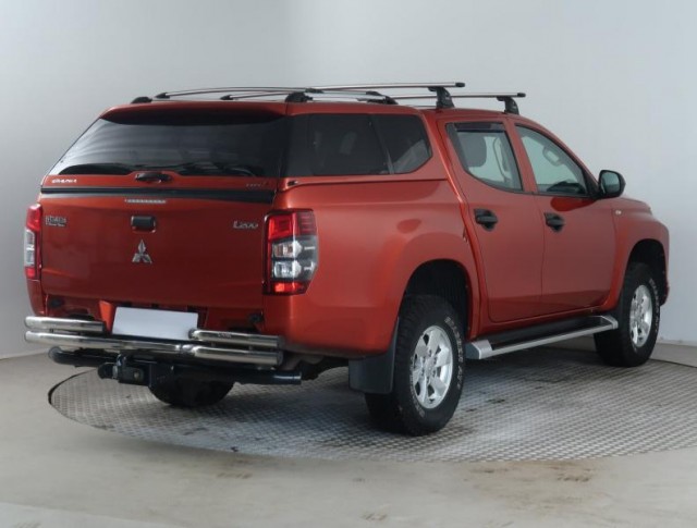 Mitsubishi L200  2.2 DI-D Elegance