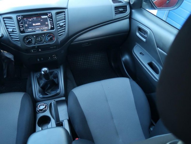 Mitsubishi L200  2.2 DI-D Elegance