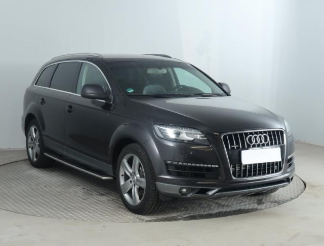Audi Q7  3.0 TDI 