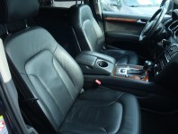 Audi Q7  3.0 TDI 