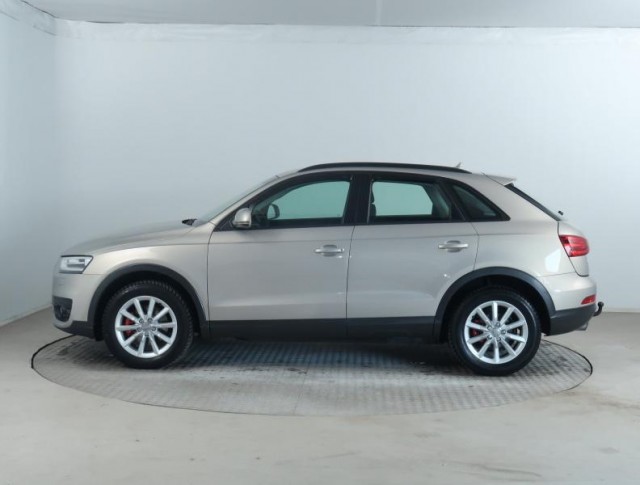 Audi Q3  2.0 TDI basis