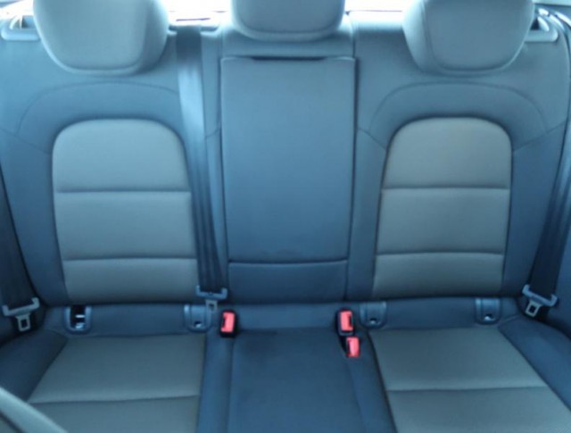 Audi Q3  2.0 TDI basis