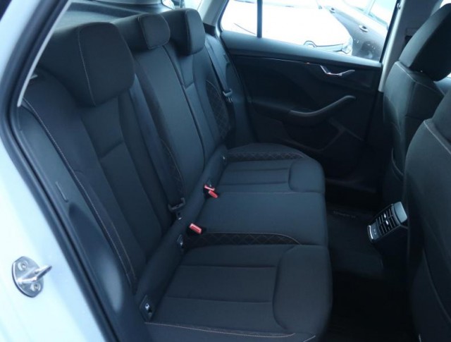 Škoda Kamiq  1.0 TSI Fresh