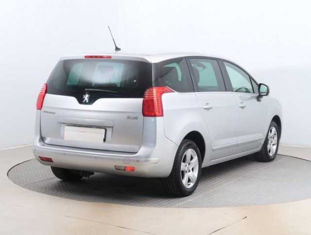 Peugeot 5008  1.6 HDi 