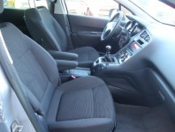 Peugeot 5008  1.6 HDi 