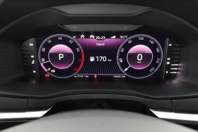 Škoda Karoq  1.5 TSI Style