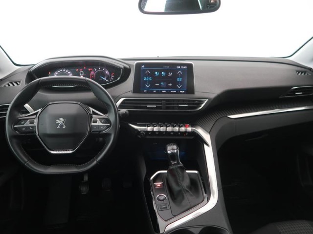 Peugeot 3008  1.2 PureTech 