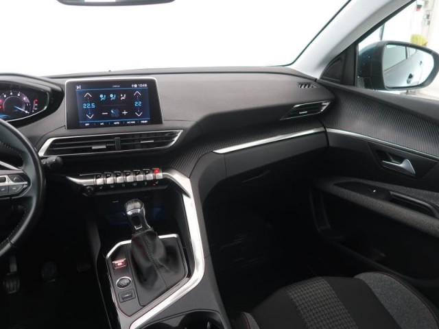 Peugeot 3008  1.2 PureTech 