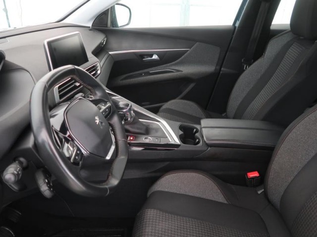 Peugeot 3008  1.2 PureTech 