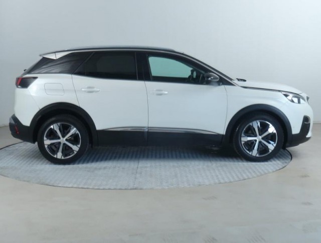 Peugeot 3008  2.0 BlueHDi Premium
