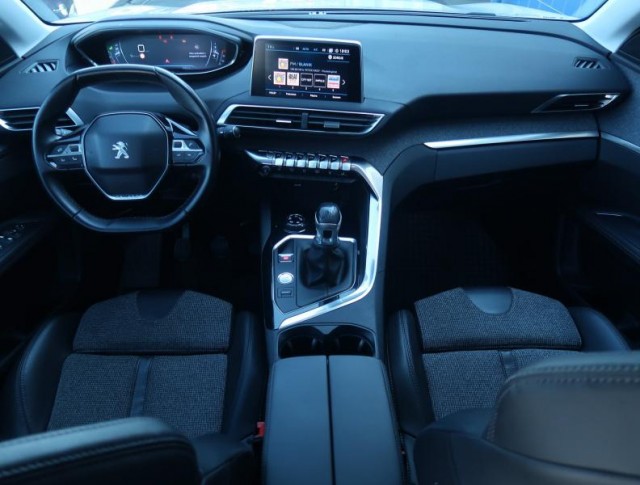 Peugeot 3008  2.0 BlueHDi Premium