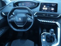 Peugeot 3008  2.0 BlueHDi Premium