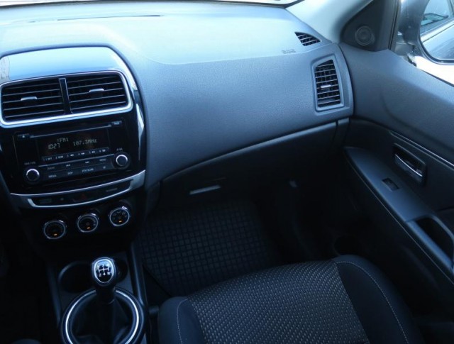 Mitsubishi ASX  1.6 MIVEC Invite