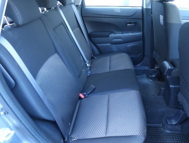 Mitsubishi ASX  1.6 MIVEC Invite