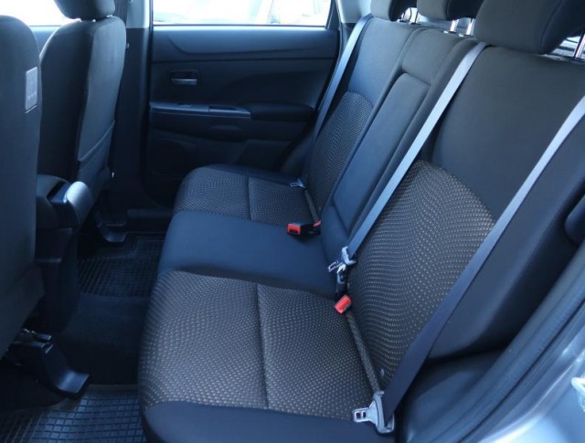 Mitsubishi ASX  1.6 MIVEC Invite