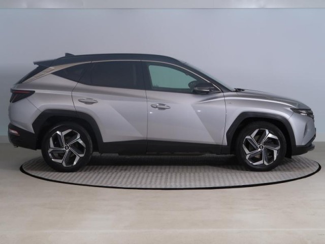 Hyundai Tucson  1.6 CRDi 48V MHEV 