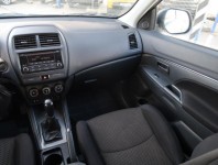 Mitsubishi ASX  1.6 MIVEC 