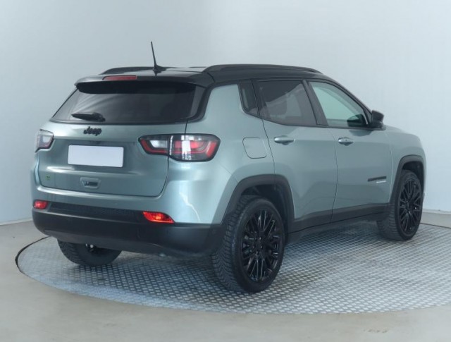 Jeep Compass  1.5 Turbo e-Hybrid 