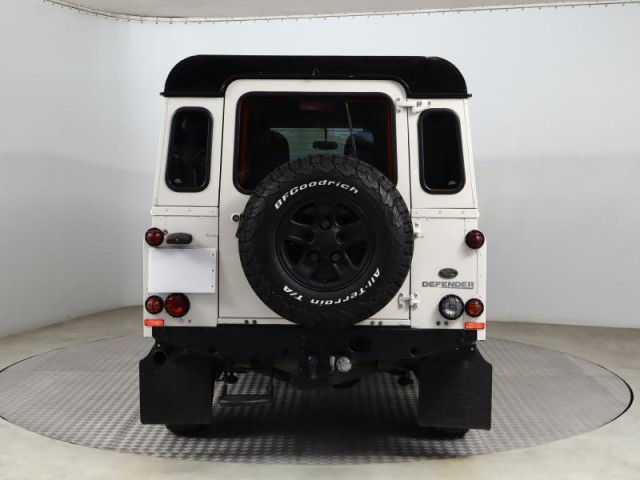 Land Rover Defender  2.4 TD 