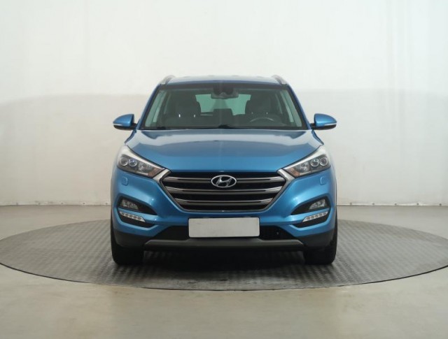 Hyundai Tucson  2.0 CRDi Trikolor