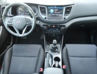 Hyundai Tucson  2.0 CRDi Trikolor