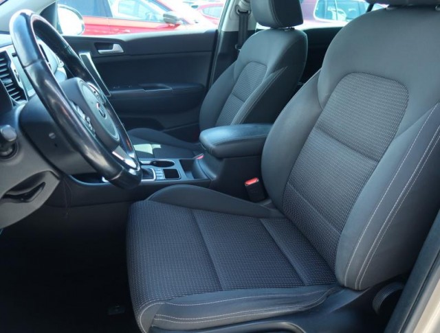 Kia Sportage  2.0 CRDi 