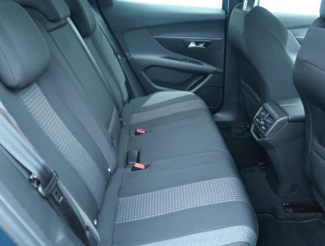 Peugeot 3008  1.2 PureTech Acces