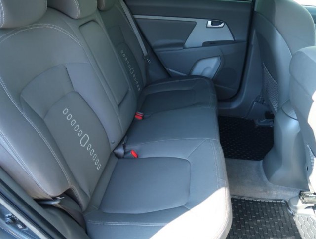 Kia Sportage  1.7 CRDi 
