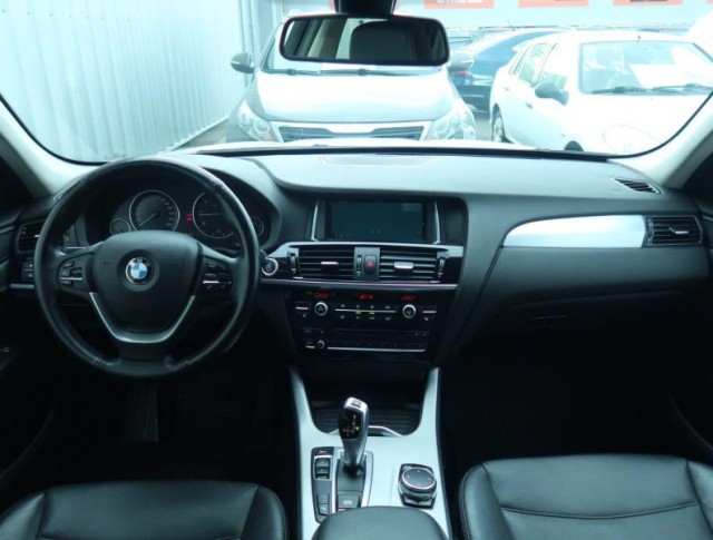 BMW X3  sDrive18d 