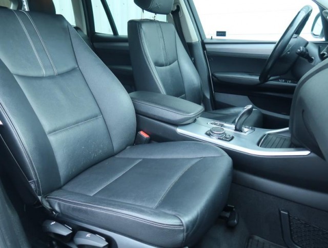 BMW X3  sDrive18d 