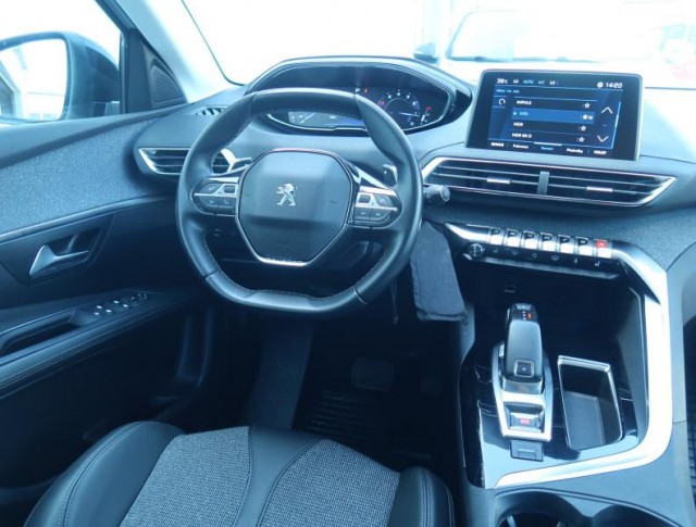 Peugeot 3008  1.6 PureTech 