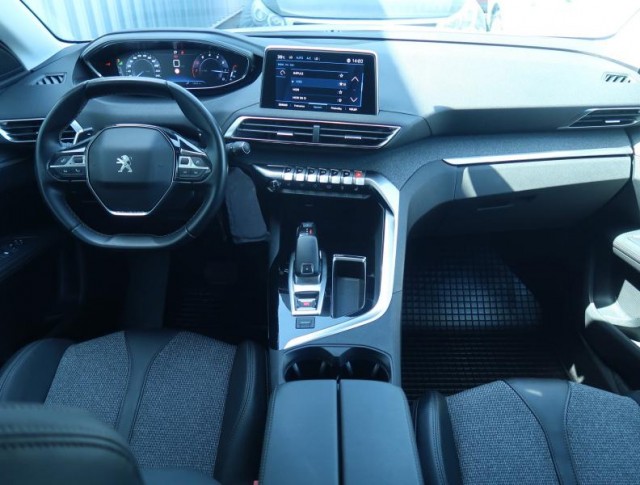 Peugeot 3008  1.6 PureTech 
