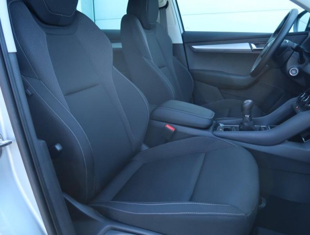Škoda Karoq  1.5 TSI Selection