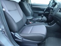Mitsubishi Outlander  2.0 