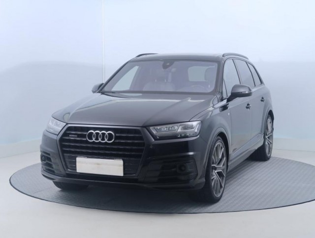 Audi Q7  3.0 TDI S-Line