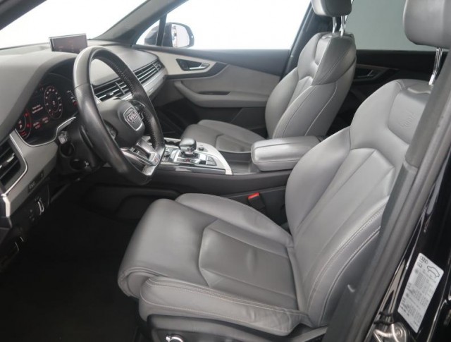 Audi Q7  3.0 TDI S-Line