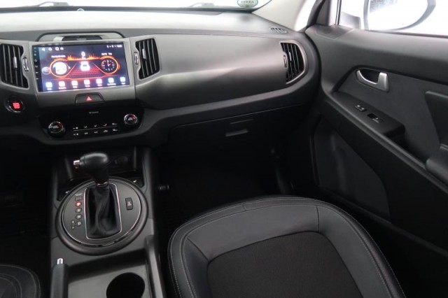 Kia Sportage  2.0 CRDi 