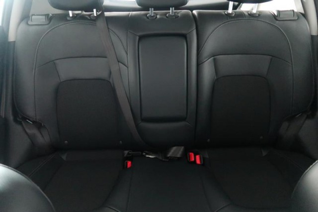 Kia Sportage  2.0 CRDi 
