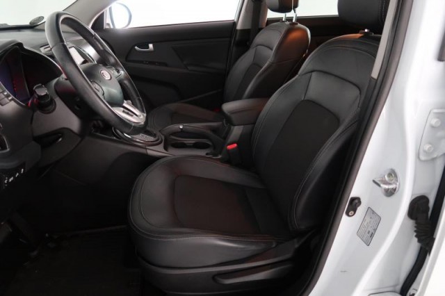 Kia Sportage  2.0 CRDi 