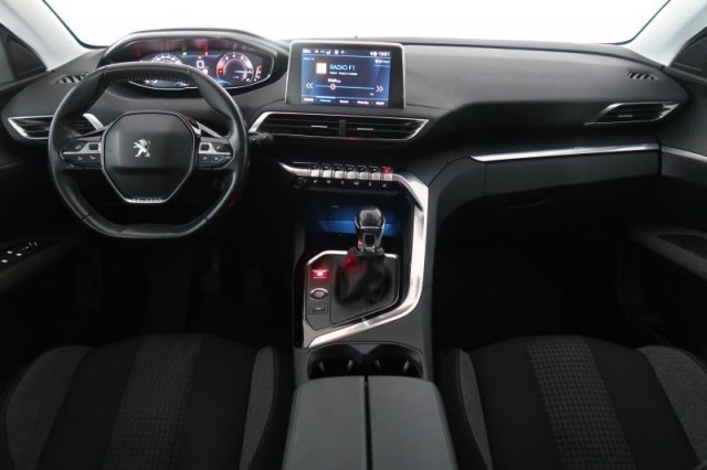 Peugeot 3008  1.2 PureTech 