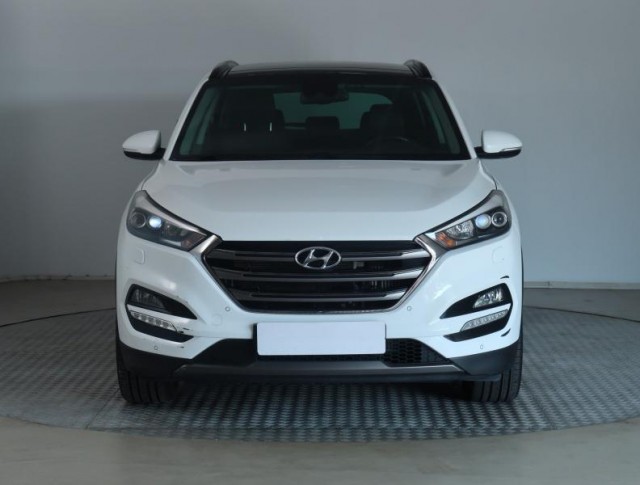 Hyundai Tucson  2.0 CRDi 